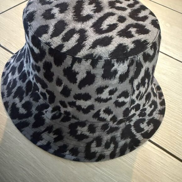 Brand new Dior double sided Black and Gray bucket  Hat